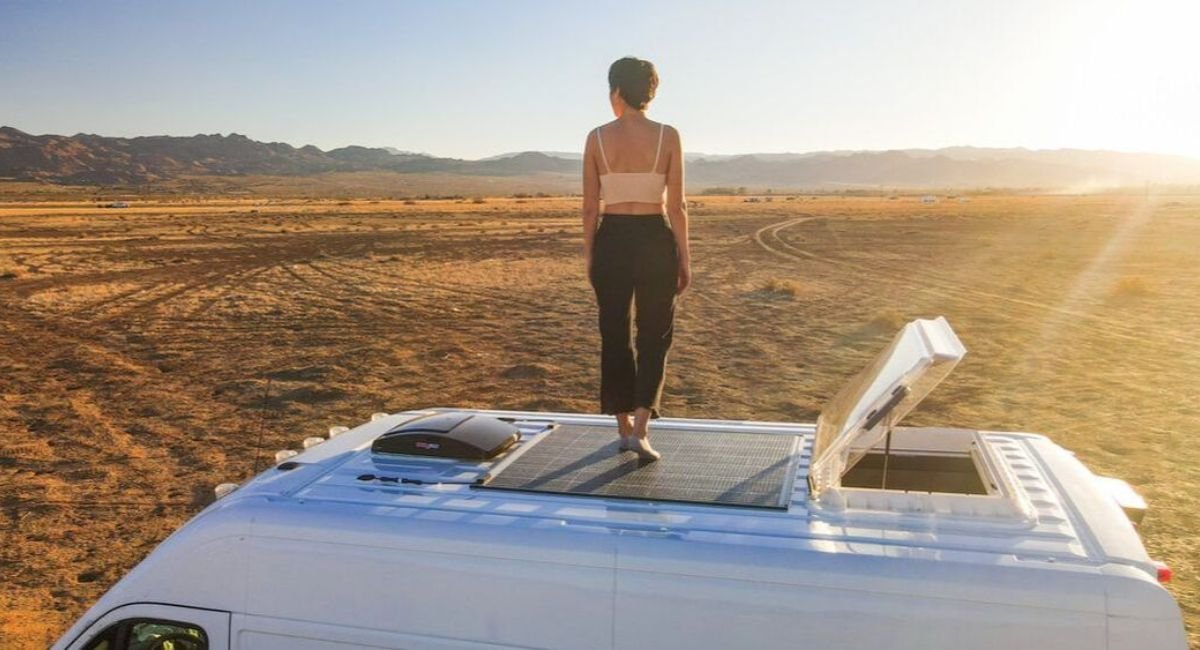Best Flexible Solar Panels for Cloudy Weather: Van Life Guide